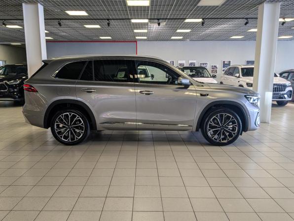 Geely Monjaro I Рестайлинг 2 с пробегом 2026 года, цена 4 399 500 рублей, 10 км, внедорожник, Автокод Объявления