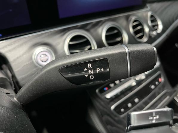 Mercedes-Benz E-Класс V (W213 S213 C238) Рестайлинг с пробегом 2020 года, цена 4 340 000 рублей, 51000 км, седан, Автокод Объявления