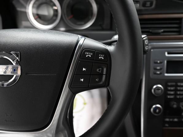Volvo XC70 II с пробегом 2011 года, цена 1 345 000 рублей, 240463 км, универсал, Автокод Объявления