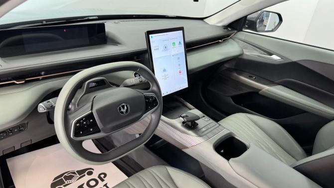 Changan Lamore с пробегом 2023 года, цена 1 950 000 рублей, 10122 км, седан, Автокод Объявления