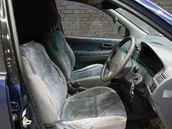 Toyota Ipsum I (M10) с пробегом 1997 года, цена 200 000 рублей, 540694 км, минивэн, Автокод Объявления