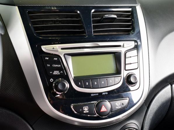 Hyundai Solaris I с пробегом 2013 года, цена 949 995 рублей, 97197 км, седан, Автокод Объявления