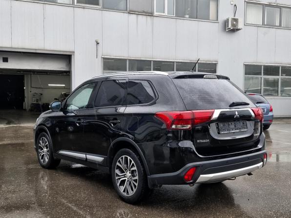 Mitsubishi Outlander III Рестайлинг 2 с пробегом 2015 года, цена 1 709 000 рублей, 201782 км, внедорожник, Автокод Объявления