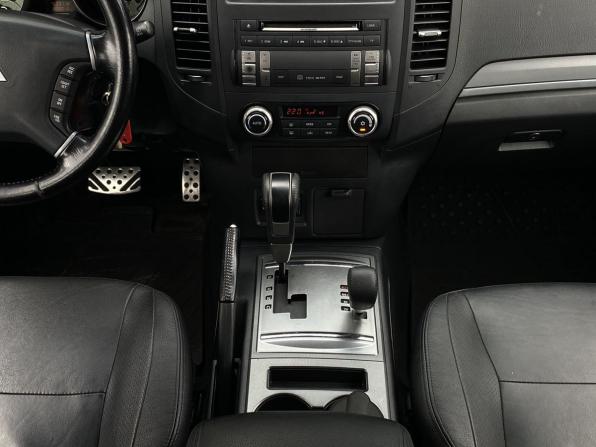 Mitsubishi Pajero IV Рестайлинг 1 с пробегом 2013 года, цена 2 149 000 рублей, 108013 км, внедорожник, Автокод Объявления
