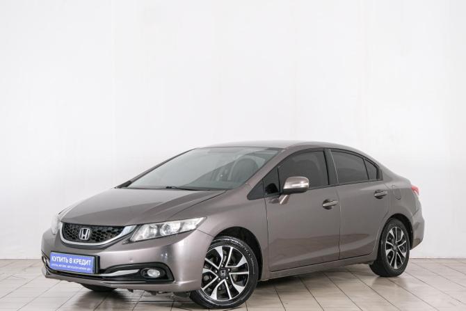 Honda Civic IX Рестайлинг с пробегом 2013 года, цена 1 249 000 рублей, 201065 км, седан, Автокод Объявления