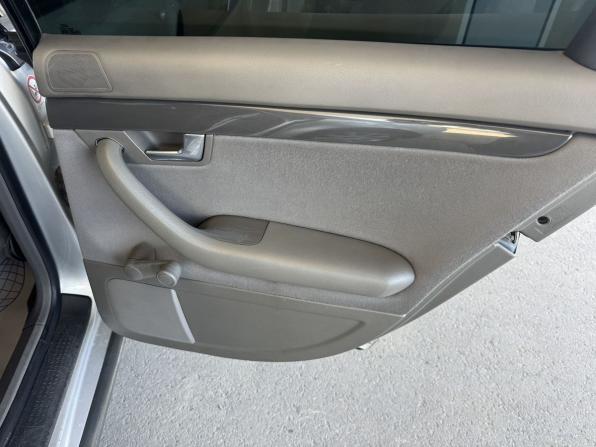 Audi A4 II (B6) с пробегом 2001 года, цена 523 000 рублей, 277500 км, седан, Автокод Объявления