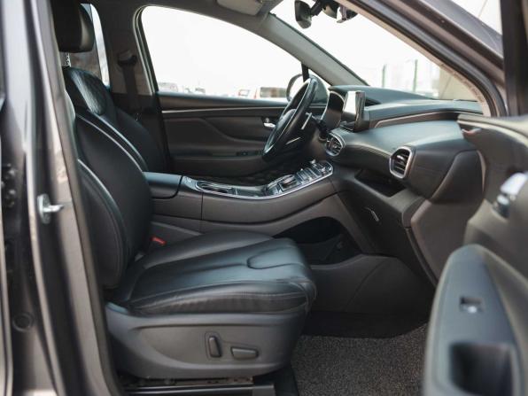 Hyundai Santa Fe IV Рестайлинг с пробегом 2021 года, цена 3 450 000 рублей, 121038 км, внедорожник, Автокод Объявления