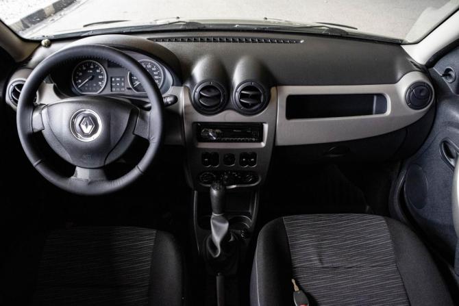 Renault Sandero I с пробегом 2013 года, цена 650 000 рублей, 188097 км, хэтчбек, Автокод Объявления