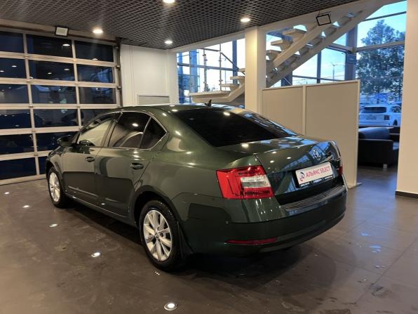 Skoda Octavia III (A7) Рестайлинг с пробегом 2019 года, цена 1 671 000 рублей, 142935 км, лифтбек, Автокод Объявления