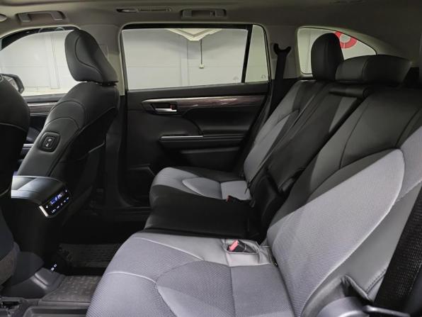 Toyota Highlander IV (XU70) с пробегом 2026 года, цена 4 990 000 рублей, 9651 км, внедорожник, Автокод Объявления