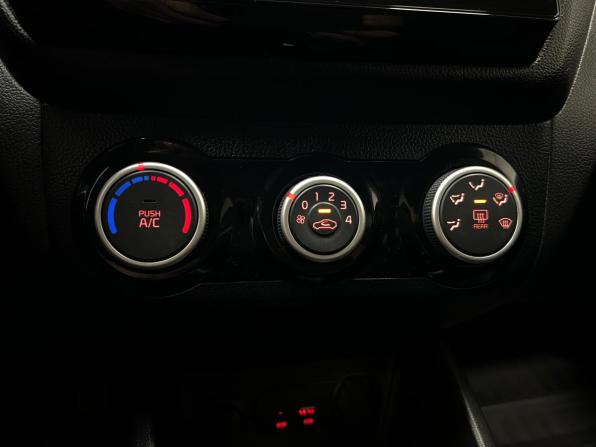 Kia Rio III Рестайлинг с пробегом 2015 года, цена 999 000 рублей, 190000 км, седан, Автокод Объявления