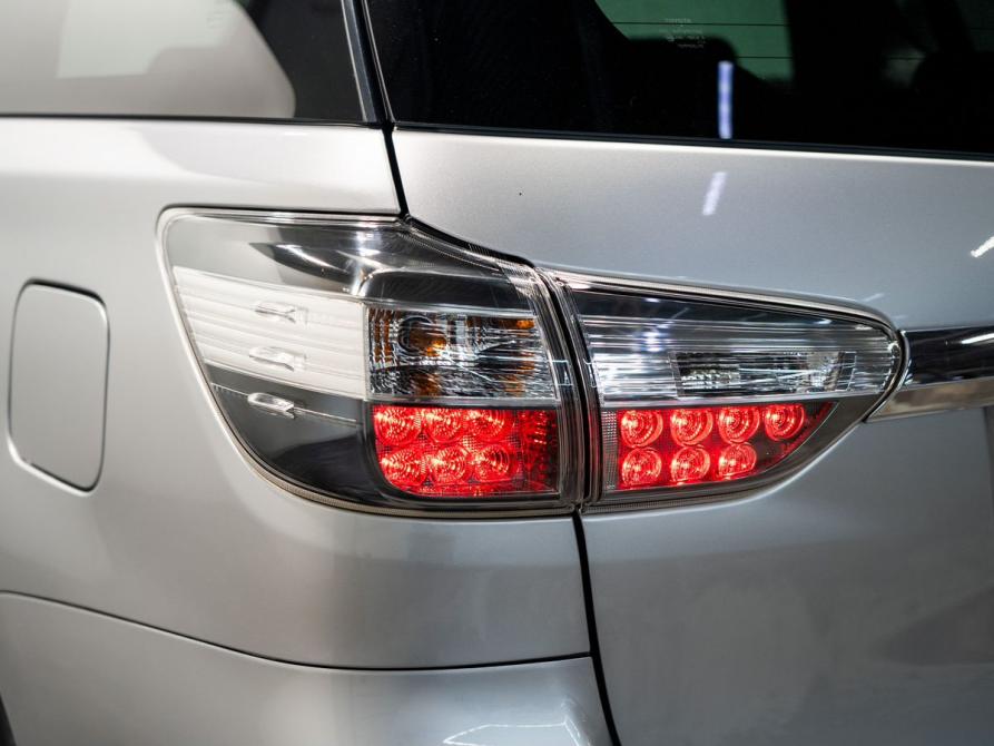 Toyota Wish II Рестайлинг Чита  - изображение 19