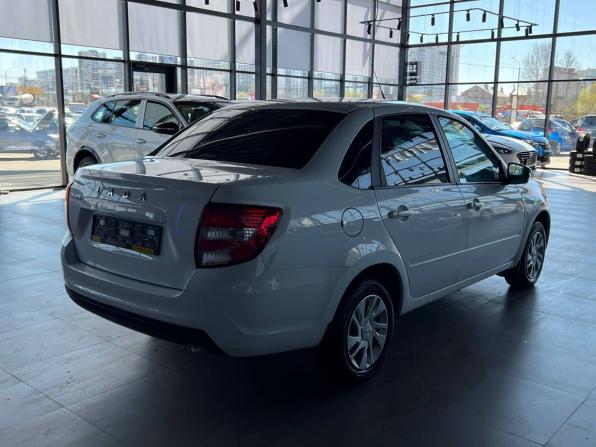 Lada (ВАЗ) Granta I Рестайлинг с пробегом 2022 года, цена 740 000 рублей, 35800 км, седан, Автокод Объявления