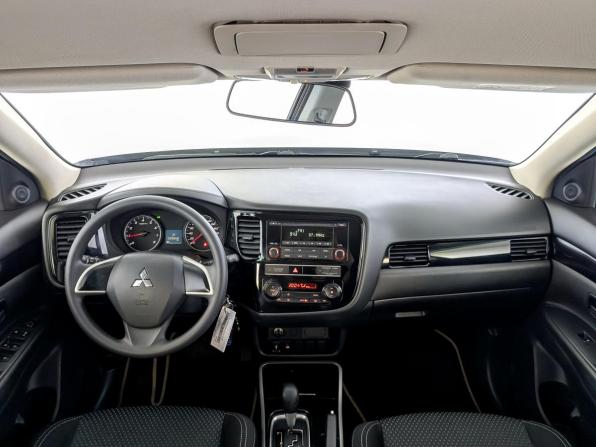 Mitsubishi Outlander III Рестайлинг 3 с пробегом 2018 года, цена 1 950 000 рублей, 99853 км, внедорожник, Автокод Объявления