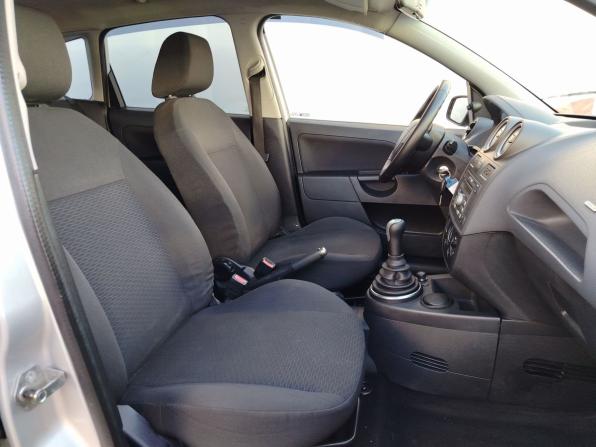 Ford Fiesta Mk5 с пробегом 2006 года, цена 359 000 рублей, 198397 км, хэтчбек, Автокод Объявления