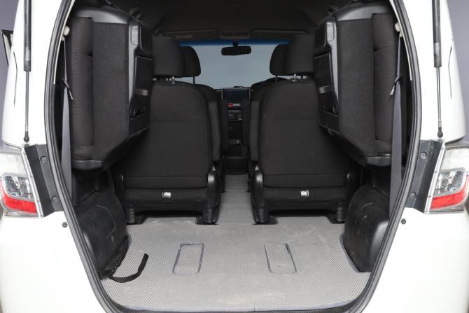 Honda Freed I Рестайлинг с пробегом 2013 года, цена 1 359 000 рублей, 140012 км, компактвэн, Автокод Объявления