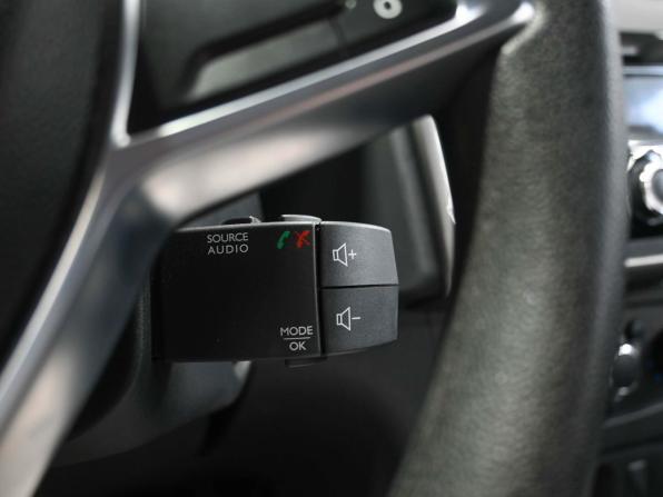 Renault Sandero II Рестайлинг с пробегом 2018 года, цена 1 229 900 рублей, 96000 км, хэтчбек, Автокод Объявления