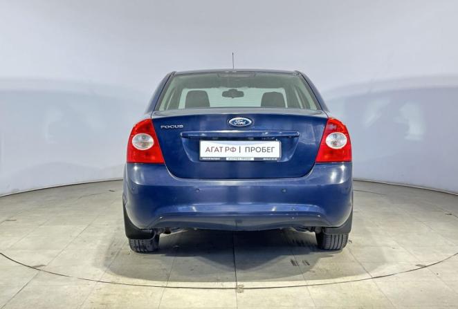 Ford Focus II Рестайлинг с пробегом 2010 года, цена 300 000 рублей, 289174 км, седан, Автокод Объявления