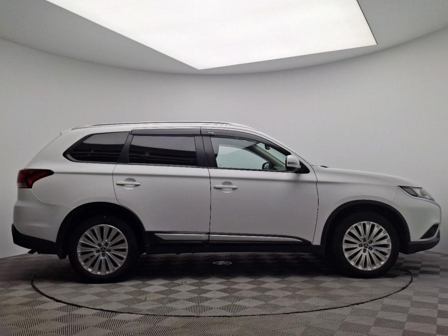 Mitsubishi Outlander III Рестайлинг 3 Мурманск  - изображение 8