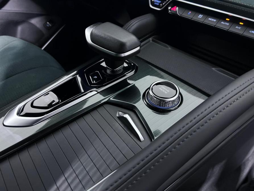 Geely Monjaro I Ростов-на-Дону  - изображение 15