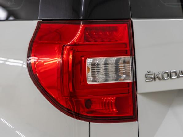 Skoda Yeti I Рестайлинг с пробегом 2016 года, цена 1 248 000 рублей, 130543 км, внедорожник, Автокод Объявления
