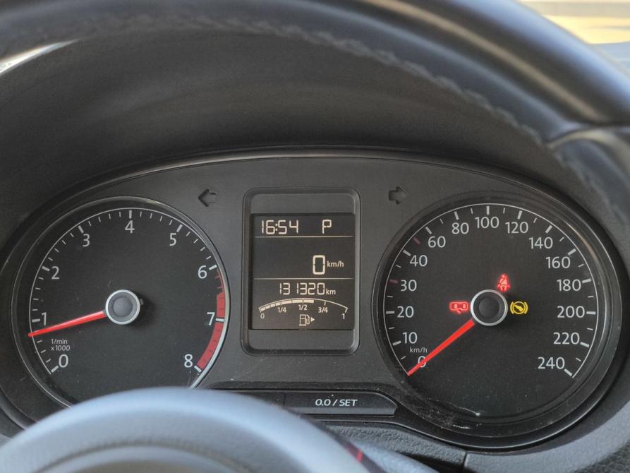 Volkswagen Polo V Рестайлинг Санкт-Петербург  - изображение 14