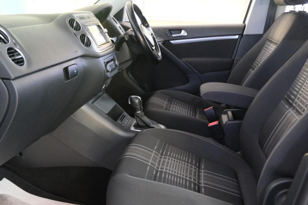 Volkswagen Tiguan I Рестайлинг Омск  - изображение 22