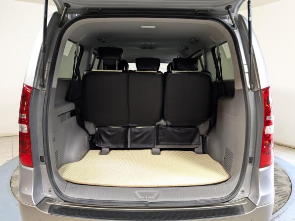 Hyundai H-1 II с пробегом 2014 года, цена 2 299 500 рублей, 108000 км, минивэн, Автокод Объявления