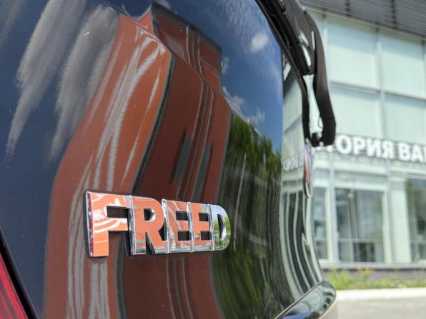 Honda Freed I с пробегом 2009 года, цена 930 000 рублей, 167001 км, компактвэн, Автокод Объявления