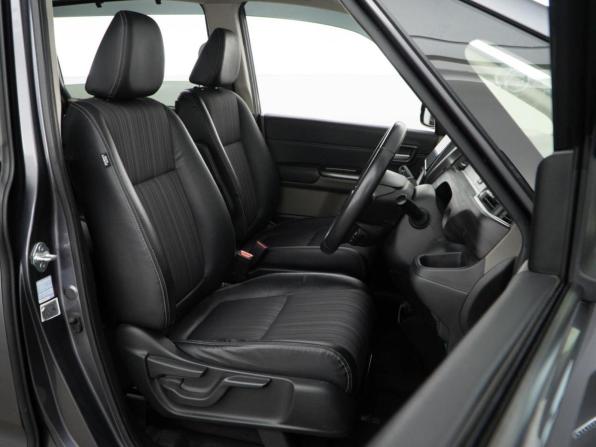 Honda Freed II с пробегом 2017 года, цена 1 400 000 рублей, 205439 км, компактвэн, Автокод Объявления