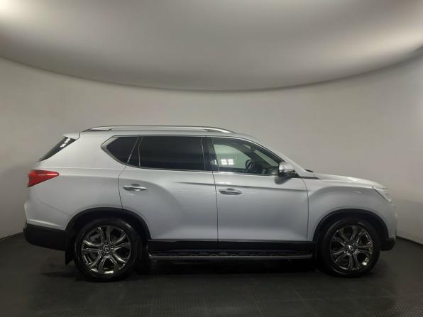 SsangYong Rexton IV с пробегом 2018 года, цена 2 240 000 рублей, 236904 км, внедорожник, Автокод Объявления