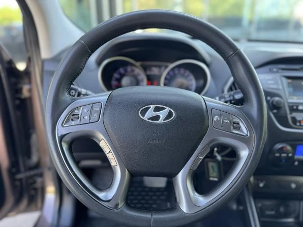Hyundai ix35 I Рестайлинг с пробегом 2013 года, цена 1 275 000 рублей, 140000 км, внедорожник, Автокод Объявления