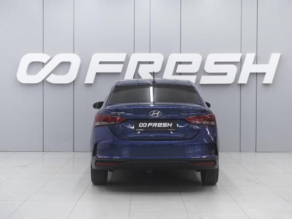 Hyundai Solaris II Рестайлинг с пробегом 2022 года, цена 1 879 000 рублей, 48633 км, седан, Автокод Объявления