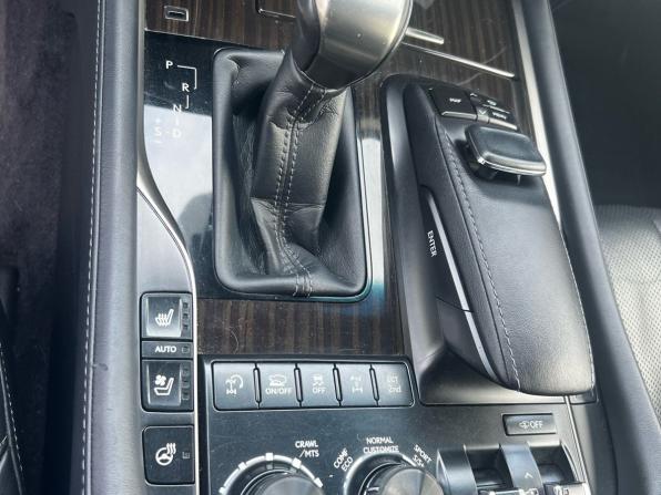 Lexus LX III Рестайлинг 2 с пробегом 2018 года, цена 6 925 000 рублей, 175665 км, внедорожник, Автокод Объявления