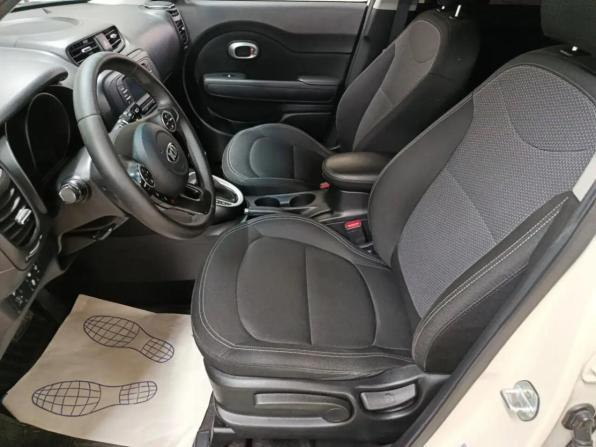 Kia Soul II Рестайлинг с пробегом 2018 года, цена 1 580 000 рублей, 102732 км, хэтчбек, Автокод Объявления