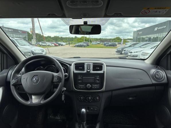 Renault Logan II с пробегом 2015 года, цена 654 500 рублей, 132222 км, седан, Автокод Объявления