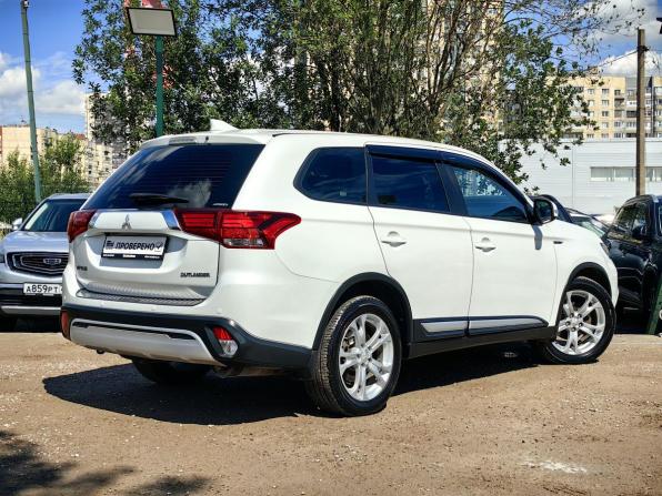 Mitsubishi Outlander III Рестайлинг 2 с пробегом 2018 года, цена 2 029 000 рублей, 112000 км, внедорожник, Автокод Объявления