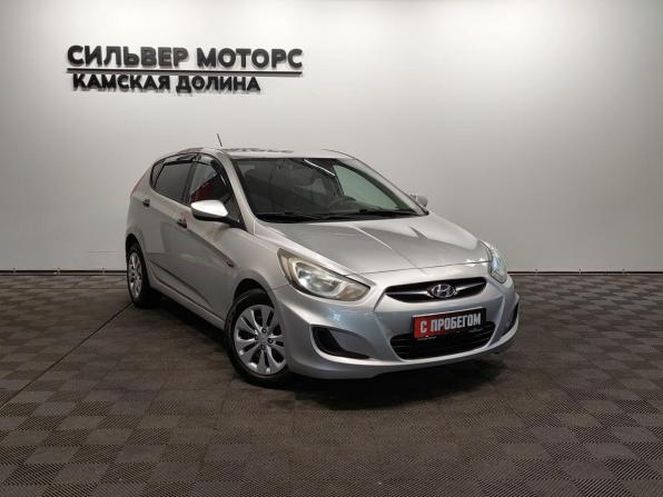 Hyundai Solaris I с пробегом 2014 года, цена 740 000 рублей, 196000 км, хэтчбек, Автокод Объявления