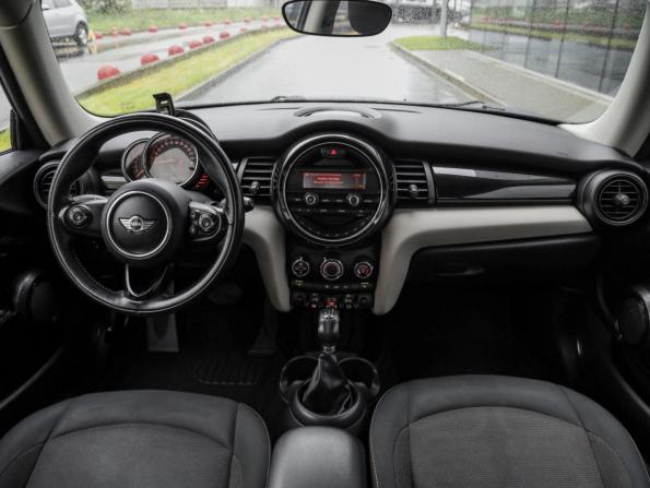 Mini Hatch III (F55/F56) с пробегом 2016 года, цена 1 449 000 рублей, 156801 км, хэтчбек, Автокод Объявления