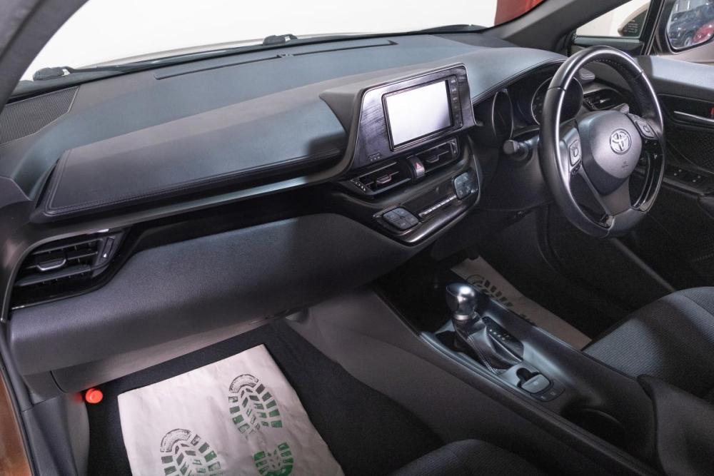 Toyota C-HR I Рестайлинг Томск  - изображение 18