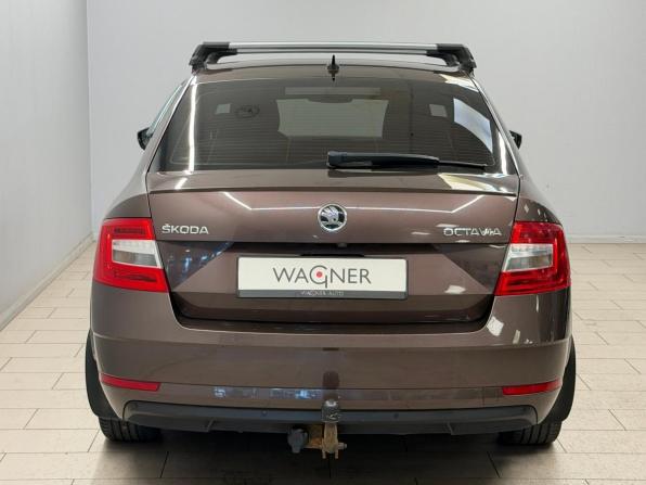 Skoda Octavia III (A7) Рестайлинг с пробегом 2019 года, цена 1 737 000 рублей, 198158 км, лифтбек, Автокод Объявления