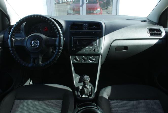 Volkswagen Polo V с пробегом 2013 года, цена 715 000 рублей, 169352 км, седан, Автокод Объявления