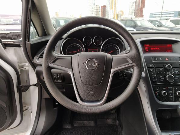 Opel Astra J с пробегом 2012 года, цена 829 000 рублей, 102000 км, хэтчбек, Автокод Объявления