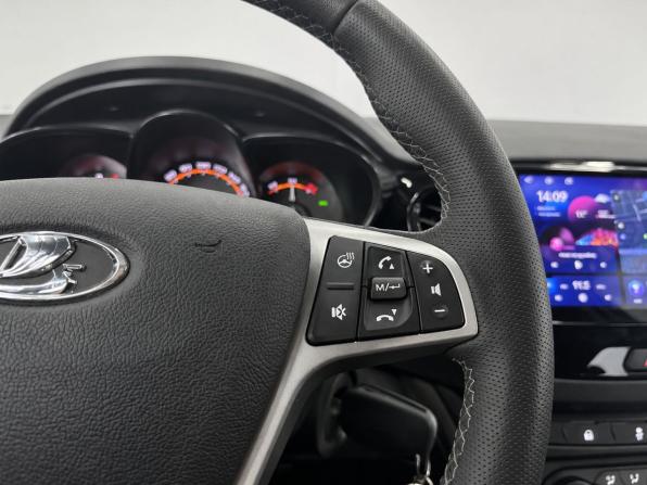 Lada (ВАЗ) Vesta I с пробегом 2021 года, цена 1 079 000 рублей, 94373 км, седан, Автокод Объявления