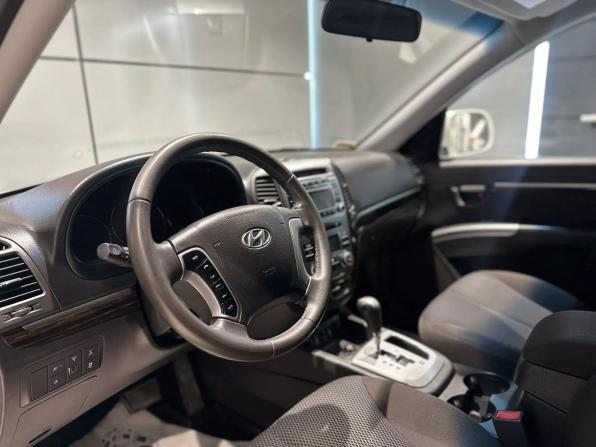 Hyundai Santa Fe II Рестайлинг с пробегом 2010 года, цена 1 229 000 рублей, 167000 км, внедорожник, Автокод Объявления