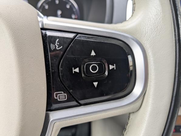 Volvo XC90 II с пробегом 2018 года, цена 3 245 000 рублей, 200505 км, внедорожник, Автокод Объявления
