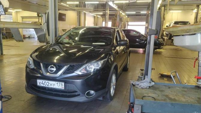 Nissan Qashqai II с пробегом 2017 года, цена 1 350 000 рублей, 137974 км, внедорожник, Автокод Объявления