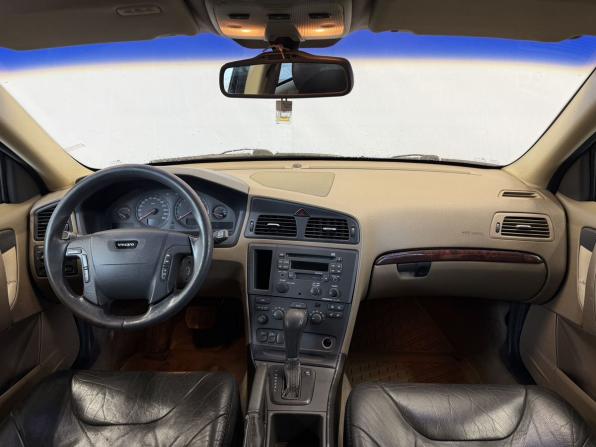 Volvo V70 II с пробегом 2001 года, цена 480 000 рублей, 410853 км, универсал, Автокод Объявления