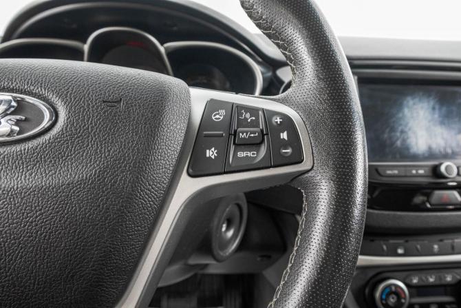 Lada (ВАЗ) Vesta I с пробегом 2021 года, цена 1 299 000 рублей, 86140 км, универсал, Автокод Объявления
