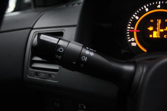 Toyota Corolla X (E140 E150) Рестайлинг с пробегом 2011 года, цена 1 090 000 рублей, 162379 км, седан, Автокод Объявления